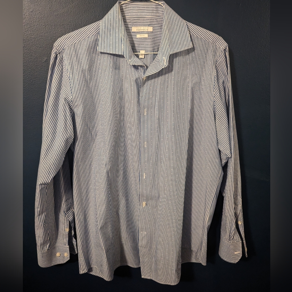 Perry Ellis large 16.5 34/35 wrinkle free